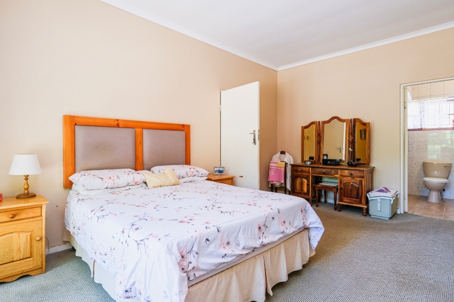  Bedroom Property for Sale in Heather Park Western Cape